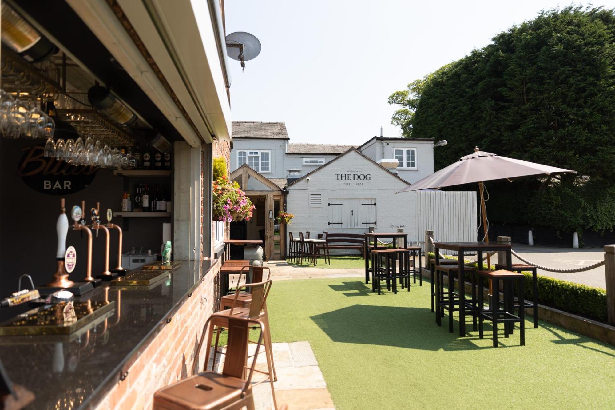 The Dog In Over Peover Knutsford Exterior photo