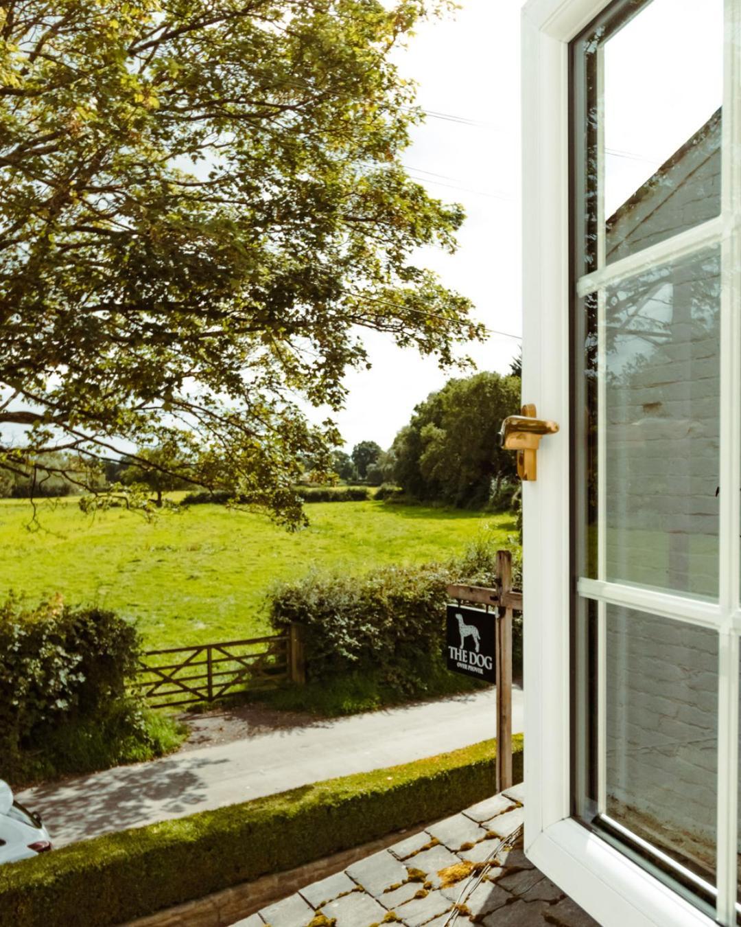 The Dog In Over Peover Knutsford Exterior photo
